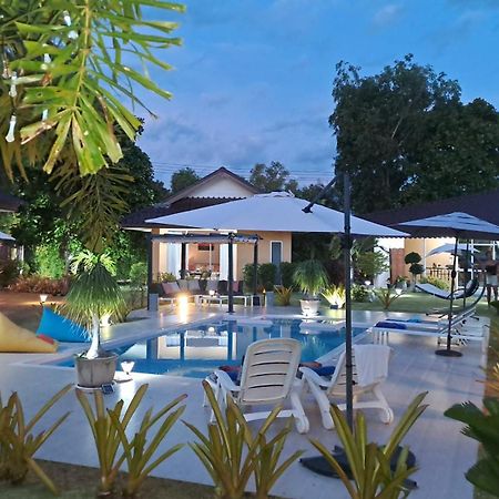 Pool Villa, Resort, Mae Ramphueng Beach, Ban Phe, Rayong, Residence M Thailand (Adults Only) Ban Chamrung Exteriör bild