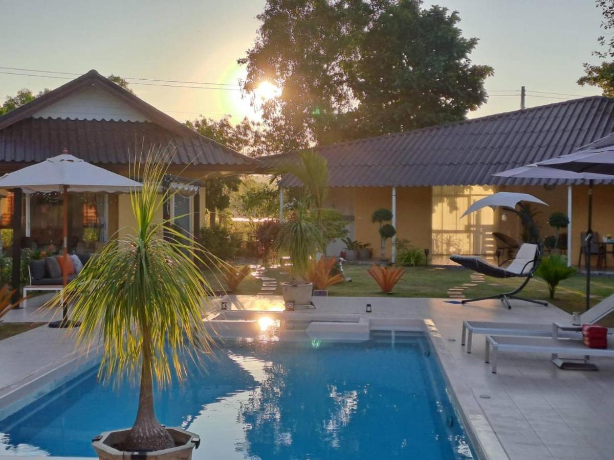 Pool Villa, Resort, Mae Ramphueng Beach, Ban Phe, Rayong, Residence M Thailand (Adults Only) Ban Chamrung Exteriör bild