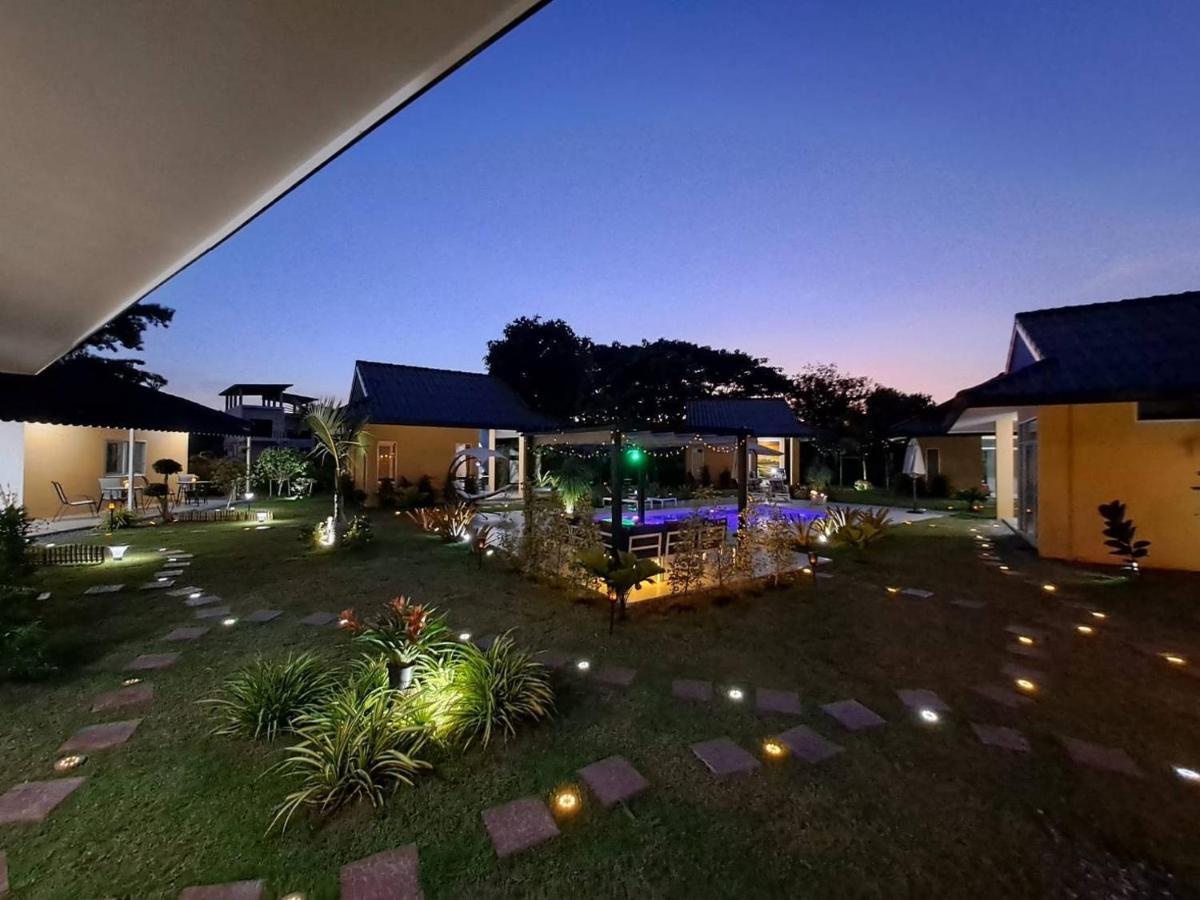 Pool Villa, Resort, Mae Ramphueng Beach, Ban Phe, Rayong, Residence M Thailand (Adults Only) Ban Chamrung Exteriör bild