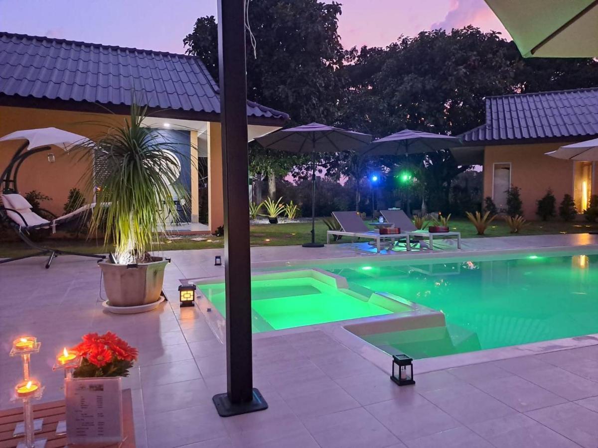 Pool Villa, Resort, Mae Ramphueng Beach, Ban Phe, Rayong, Residence M Thailand (Adults Only) Ban Chamrung Exteriör bild