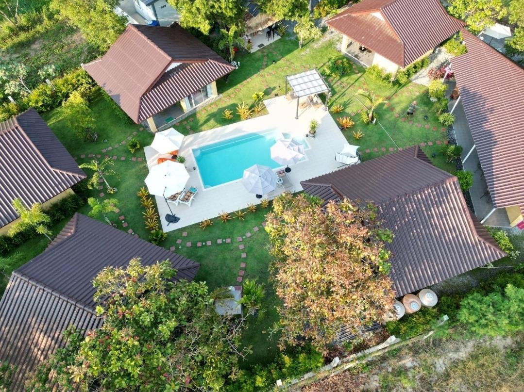 Pool Villa, Resort, Mae Ramphueng Beach, Ban Phe, Rayong, Residence M Thailand (Adults Only) Ban Chamrung Exteriör bild