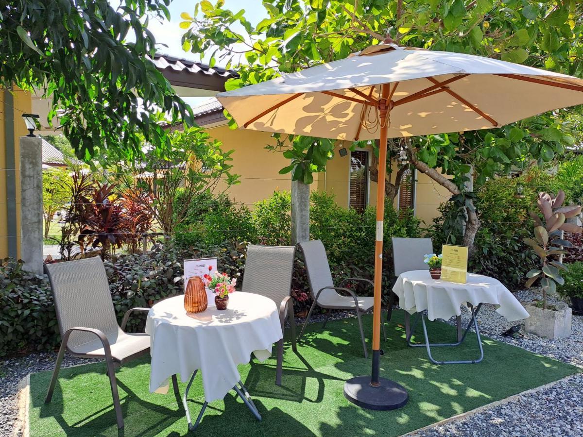 Pool Villa, Resort, Mae Ramphueng Beach, Ban Phe, Rayong, Residence M Thailand (Adults Only) Ban Chamrung Exteriör bild